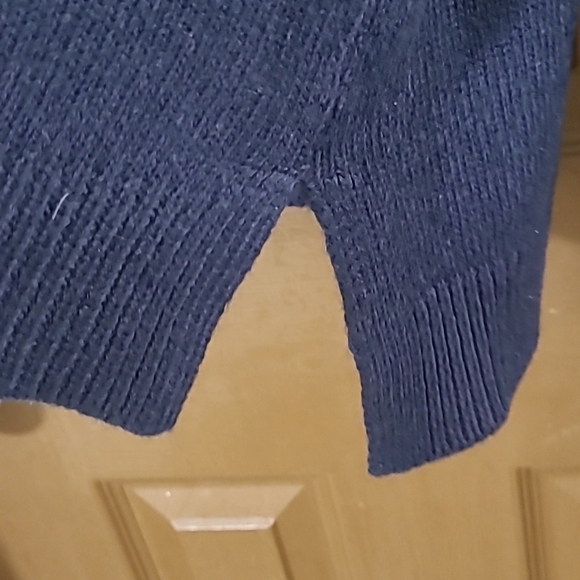 Christmas Let it Snow crewneck sweater navy 100% Acrylic - Picture 7 of 9